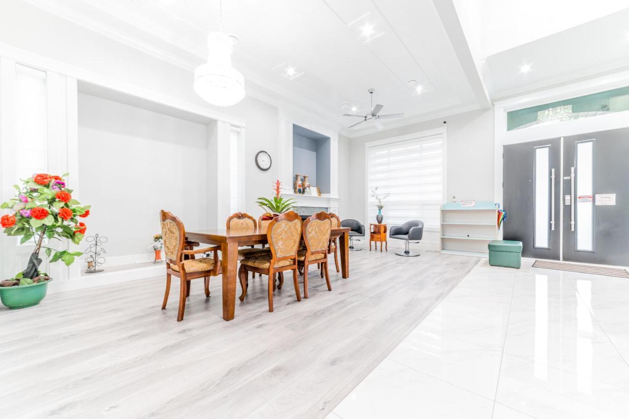 Aaron'S Sweet Home Surrey Luaran gambar