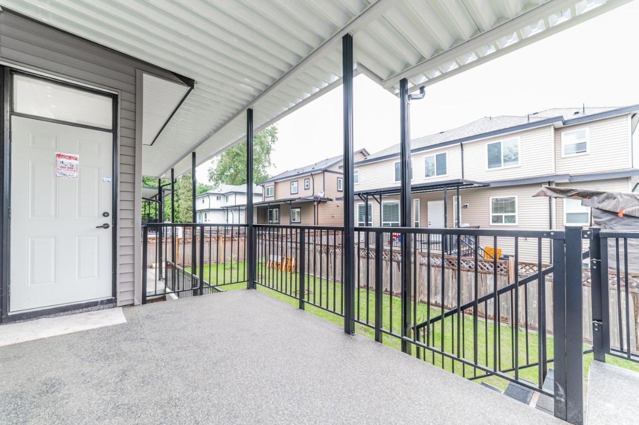 Aaron'S Sweet Home Surrey Luaran gambar