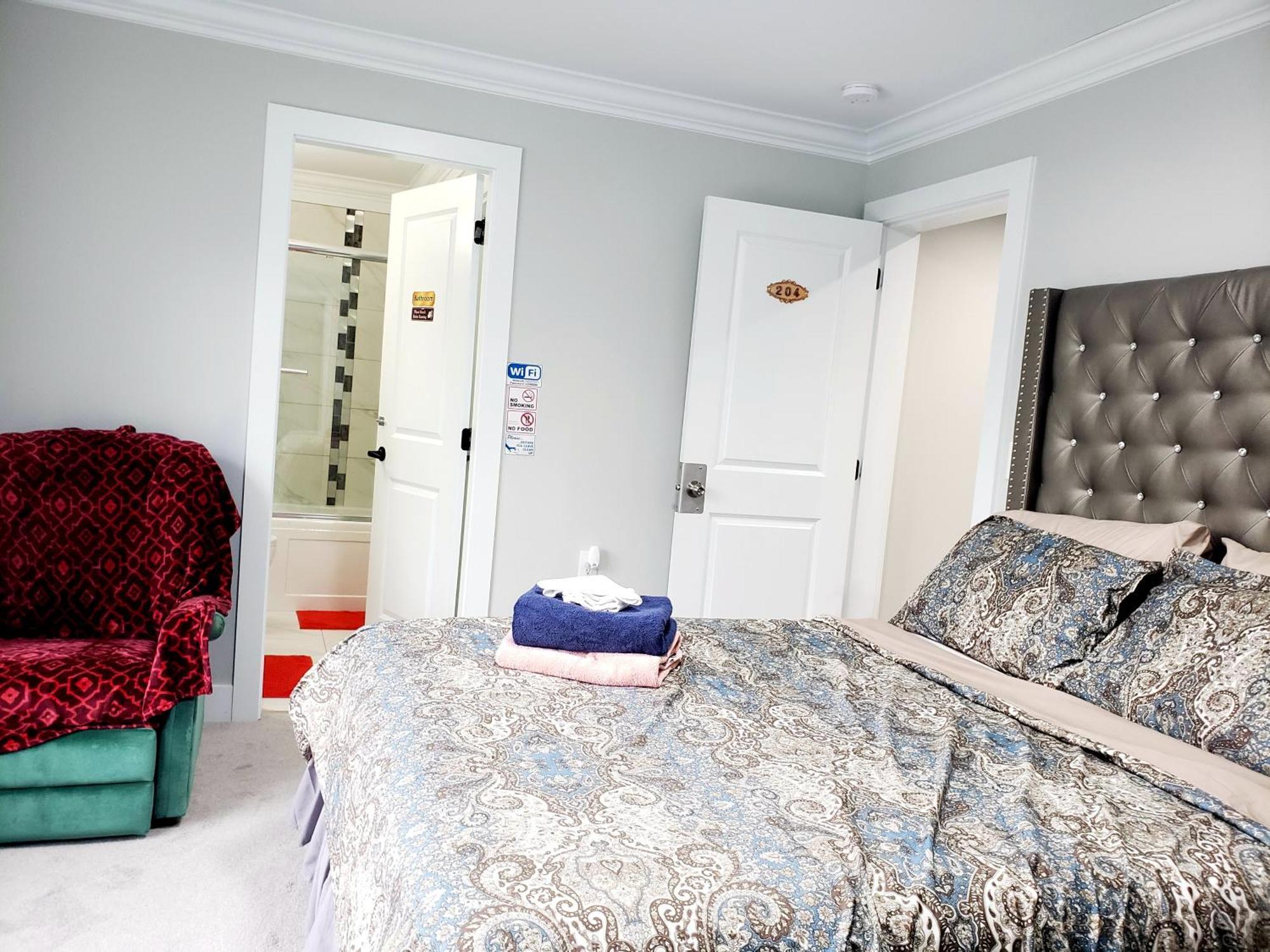 Aaron'S Sweet Home Surrey Bilik gambar