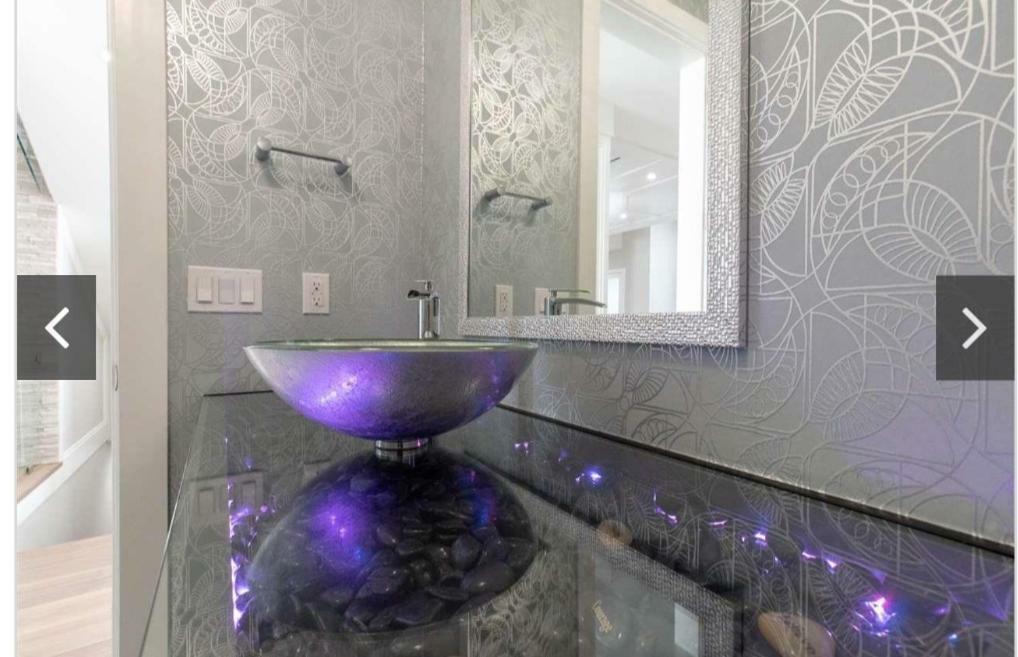 Aaron'S Sweet Home Surrey Luaran gambar